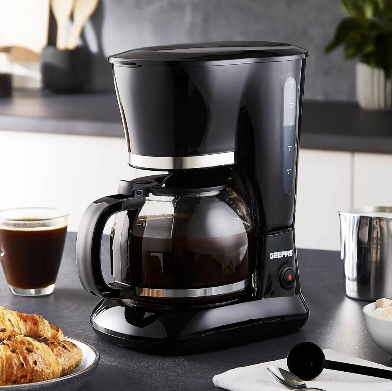 GEEPAS COFFEE MAKER